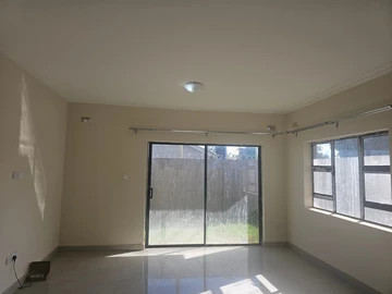 2 Bedroom Flat & Apartment
