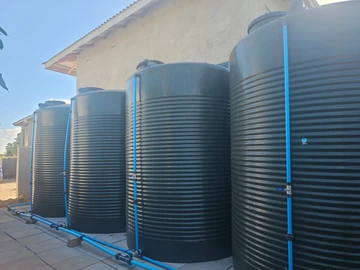 2 Bedroom Flat & Apartment